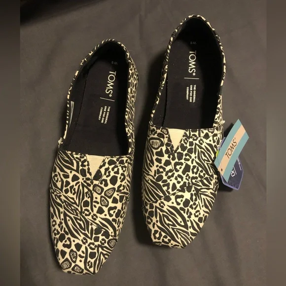 TOM’S ALPARGATA WOMEN’S LOAFERS - Picture 2 of 14